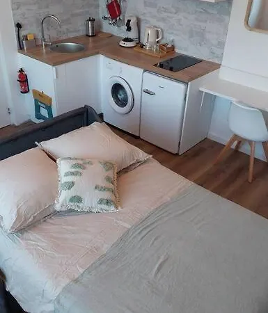 Studio Escale Elegante - Proche Gare Saint-Brieuc